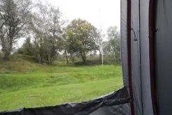 Vango Tailgate Hub Low Awning 22 Vango Tailgate Hub Low Awning -Bestway Shop diamond clear windows