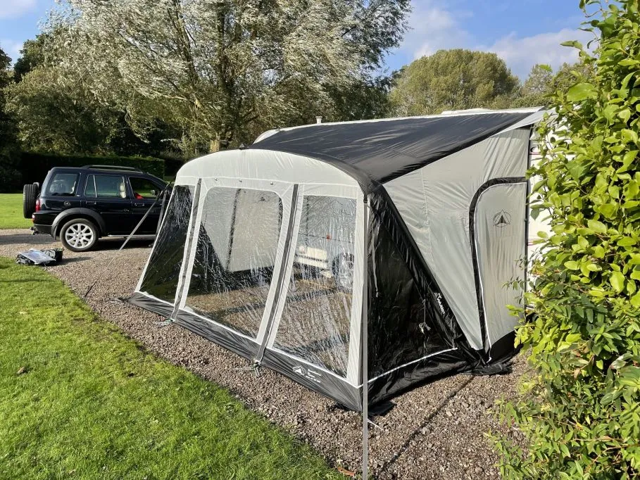 Sunncamp Dash 390 Air SC Caravan Awning 2 Sunncamp Dash 390 Air SC Caravan Awning - Image 2