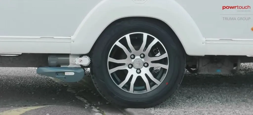 Powrtouch Evolution Single Axle Auto Caravan Mover 2 Powrtouch Evolution Single Axle Auto Caravan Mover - Image 2